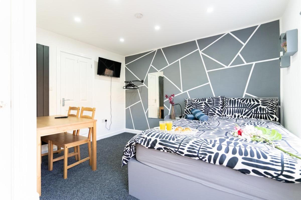 Moonlit Haven Apartment Birmingham